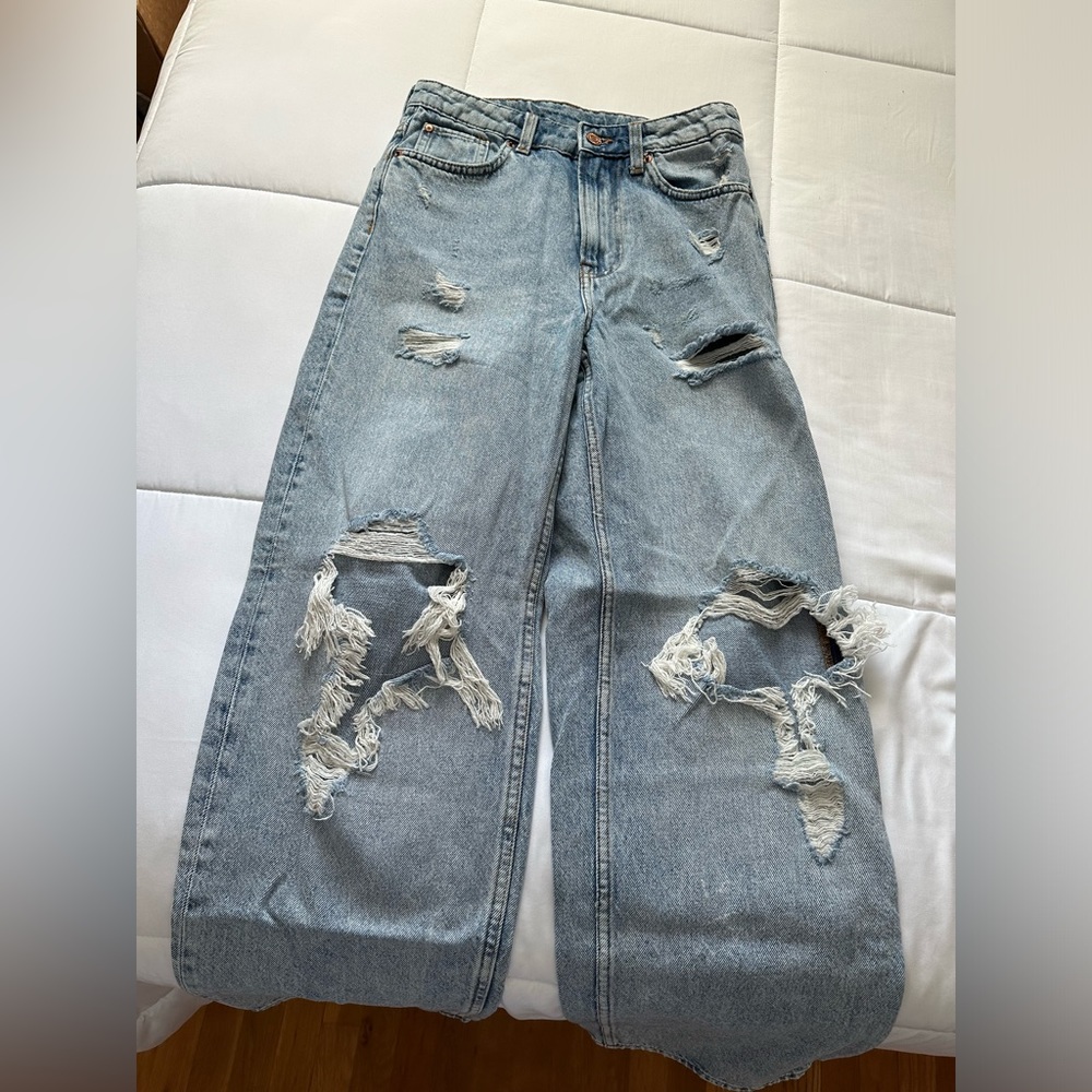 H&M Loose Straight High Waist Jean